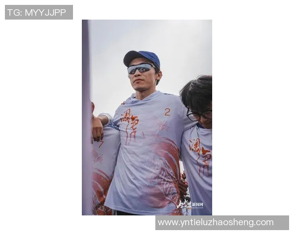 南京飞盘队在全国飞盘意识排行榜中荣登第十名展现出强劲实力与潜力 南京飞盘队在全国飞盘意识排行榜中荣登第十名展现出强劲实力与潜力